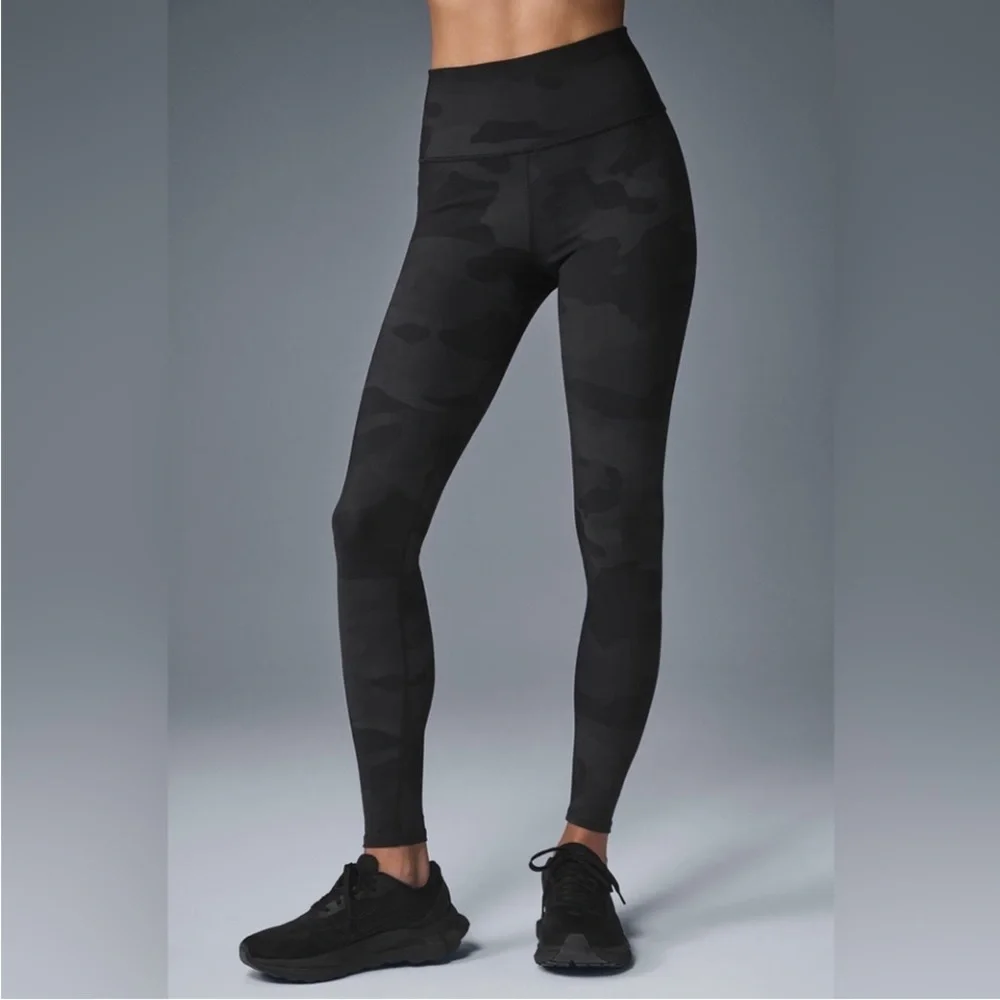 ALO Yoga | High-Waist Full Length Camo Vapor Leggings Size Large